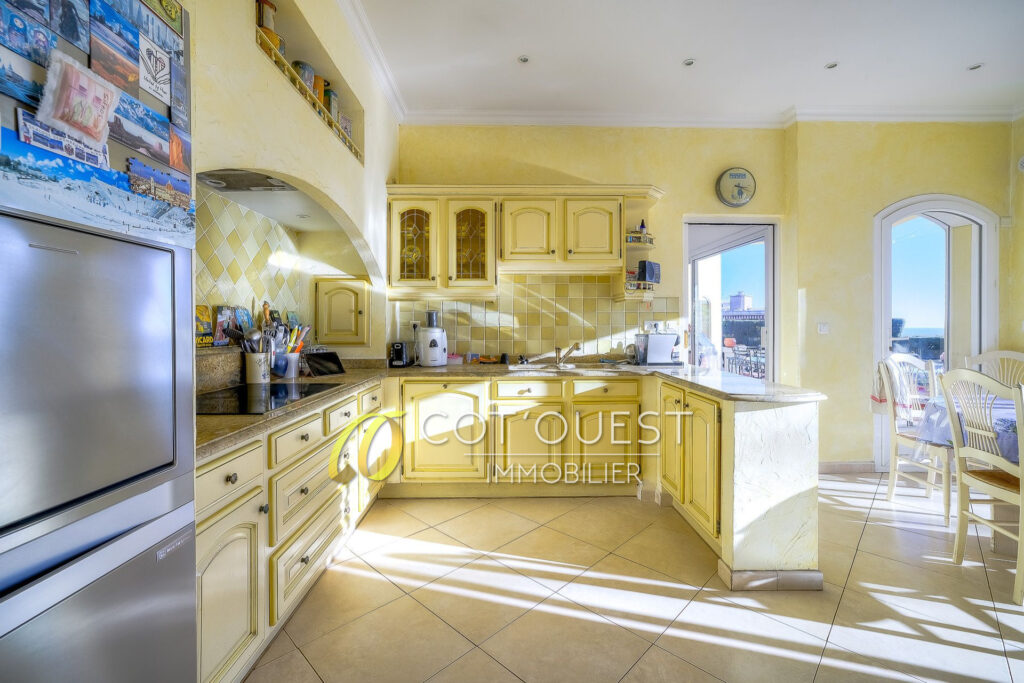 vente propriété 9 Pièce(s) – 9 pièces – 6 chambres – 400.00 m²