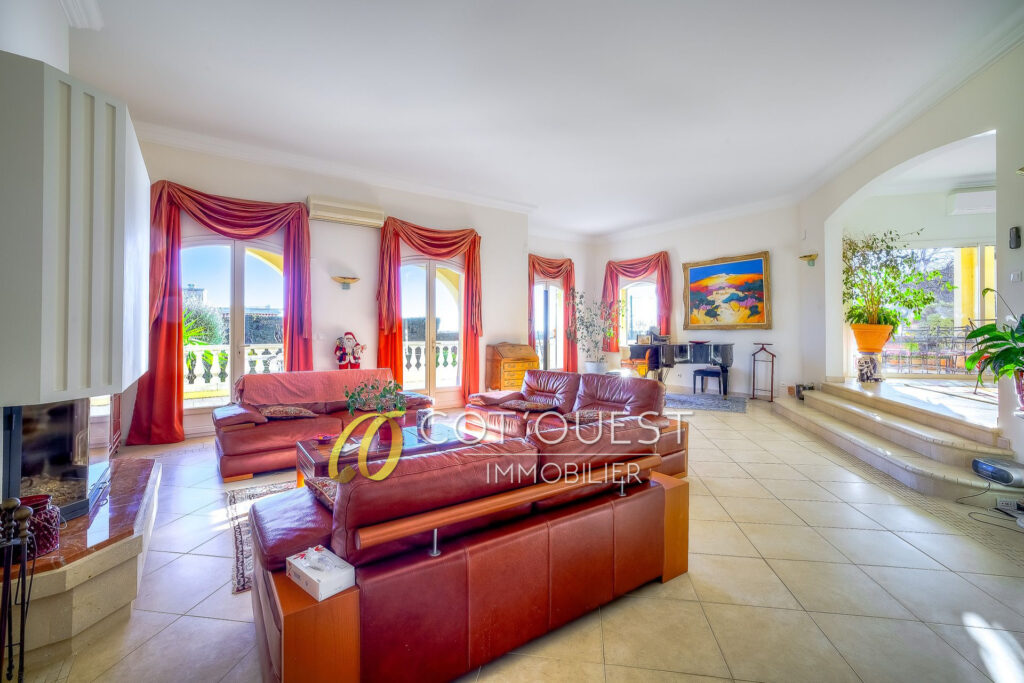 vente propriété 9 Pièce(s) – 9 pièces – 6 chambres – 400.00 m²