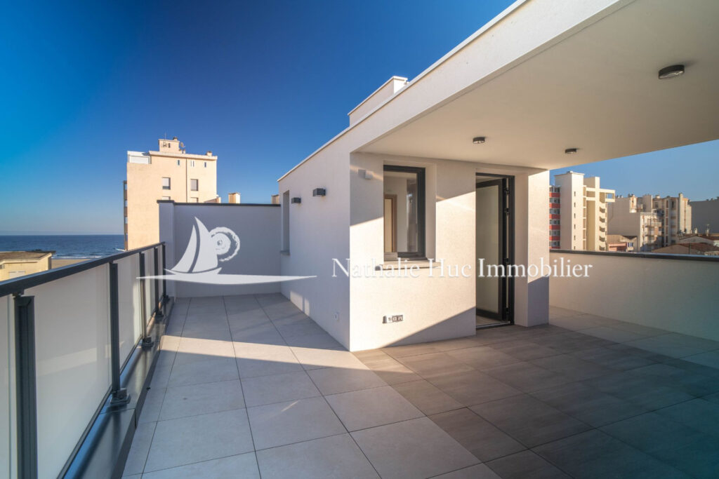 vente maison contemporaine 5 Pièce(s) – 5 pièces – 3 chambres – 4  – 174.00 m²