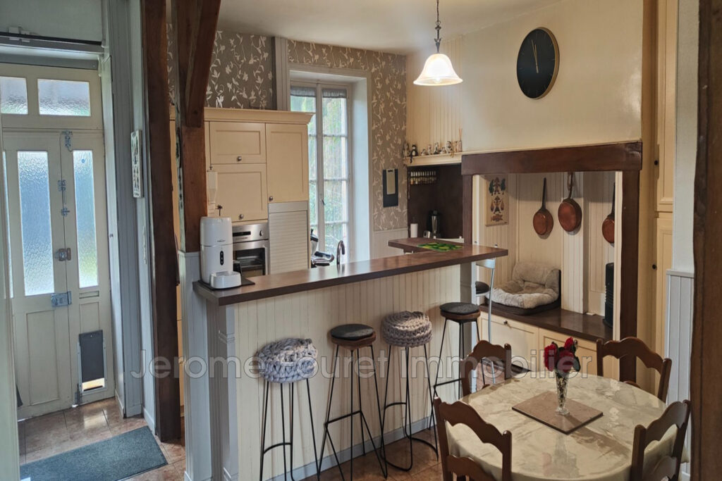 vente maison 9 Pièce(s) – 9 pièces – 5 chambres – 4  – 170.00 m²