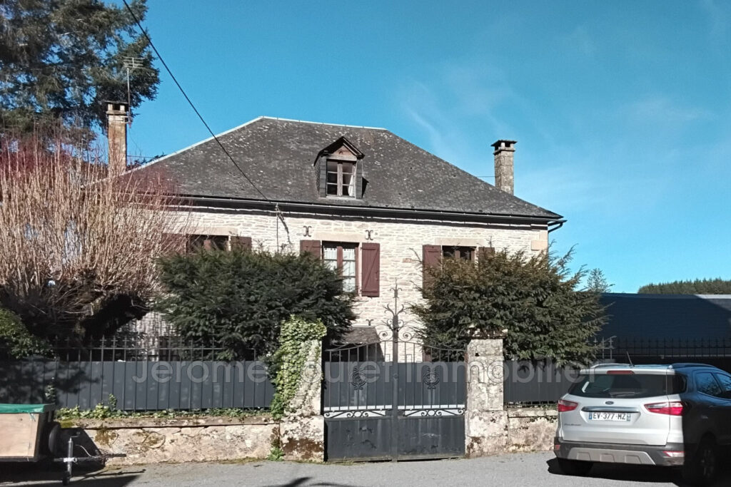 vente maison 9 Pièce(s) – 9 pièces – 5 chambres – 4  – 170.00 m²