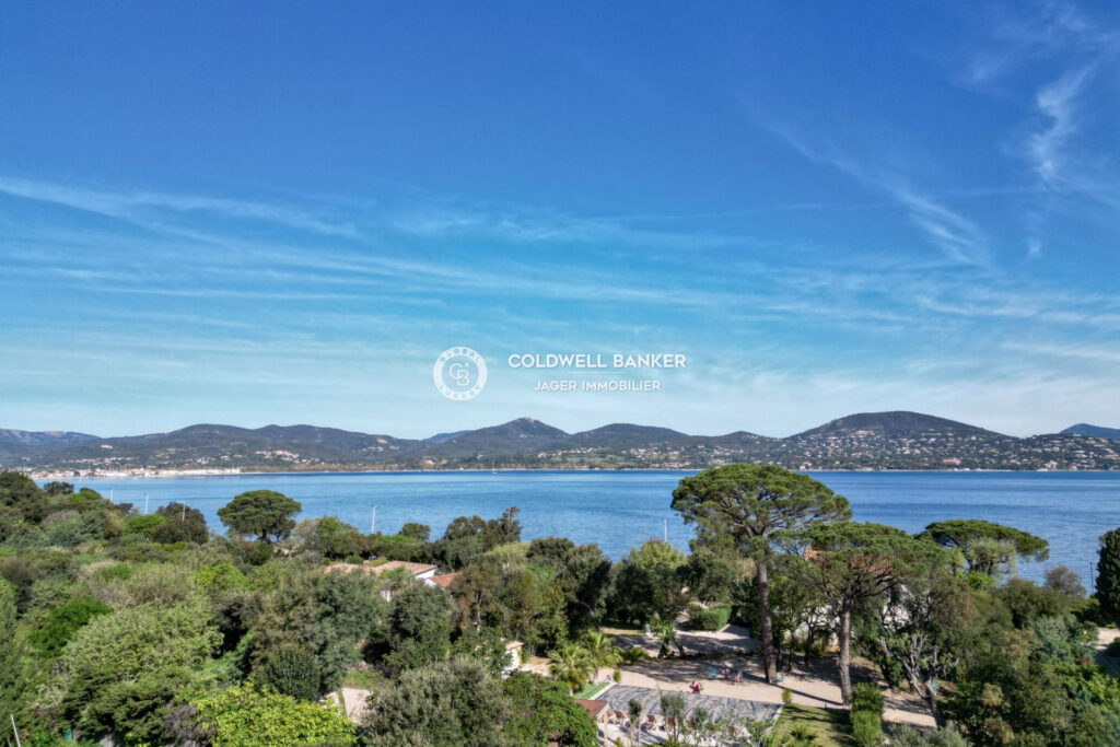 Superbe villa provençale avec vue mer panoramique – Golfe de S – 8 pièces – 7 chambres – 4  – 275.00 m²