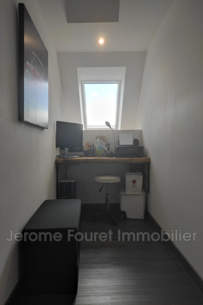 Vue exceptionnelle ! – 5 pièces – 2 chambres – 4  – 98.00 m²