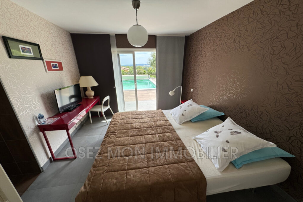 vente villa 6 Pièce(s) – 6 pièces – 3 chambres – 190.00 m²