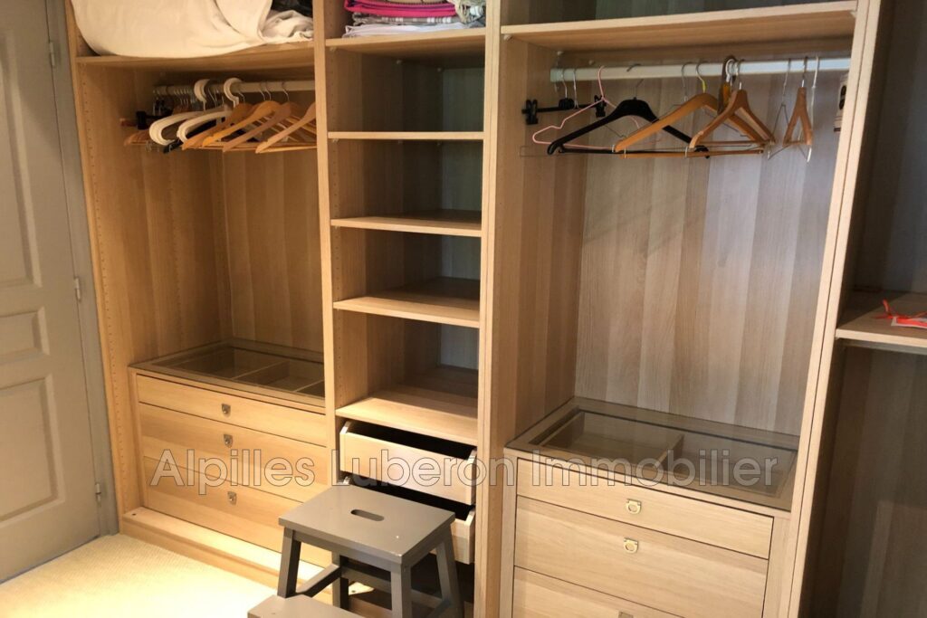 location saisonnière maison de village 6 Pièce(s) – 6 pièces – 4 chambres – 4  – 190.00 m²