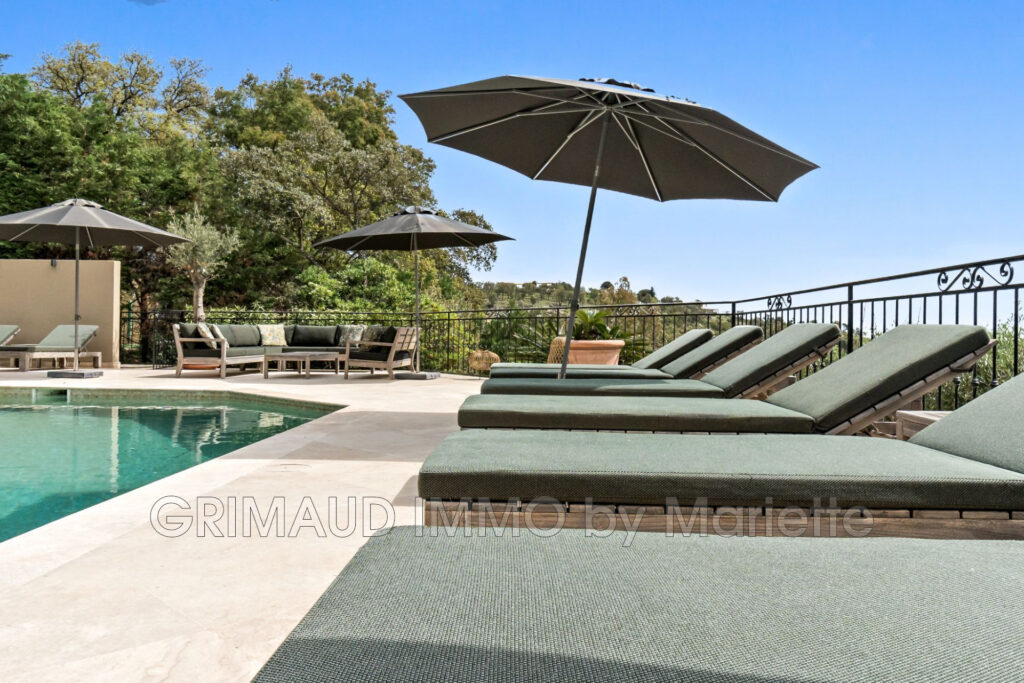 Villa sur 4170m² terrain avec vue dégagée et vue mer, compléte – 6 pièces – 7 chambres – 4  – 300.00 m²