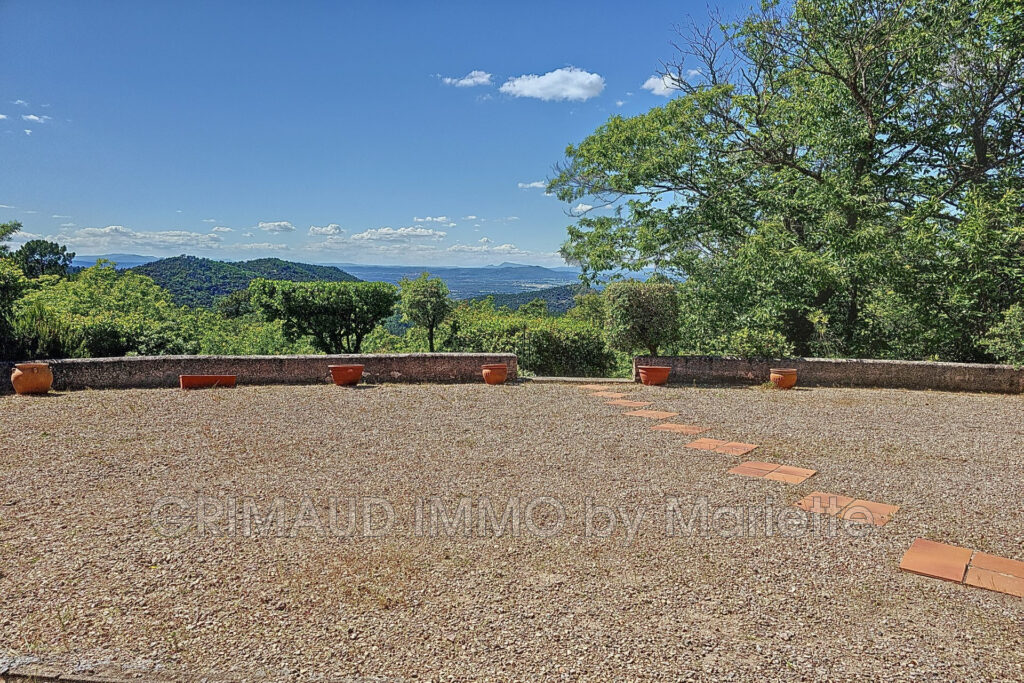 vente maison 6 Pièce(s) – 6 pièces – 4 chambres – 126.85 m²