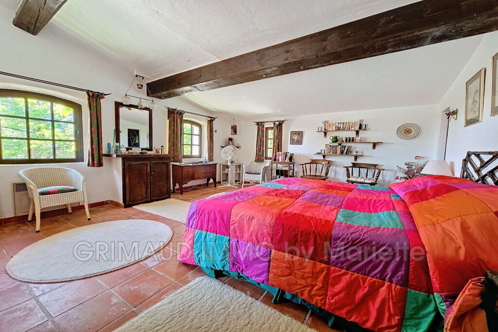 vente maison 6 Pièce(s) – 6 pièces – 4 chambres – 126.85 m²