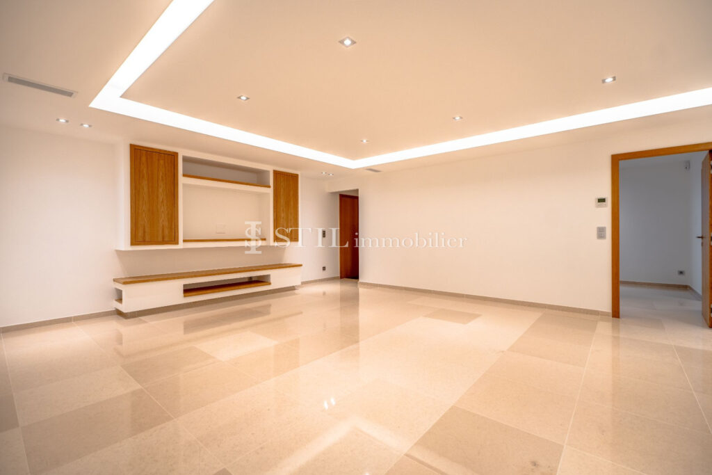 vente villa 5 Pièce(s) – 5 pièces – 4 chambres – 180.00 m²