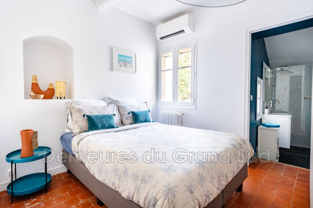 Mas Authentique du XVIIIème siècle pour les amoureux du calme. – NR pièces – 8 chambres – 4  – 480.00 m²