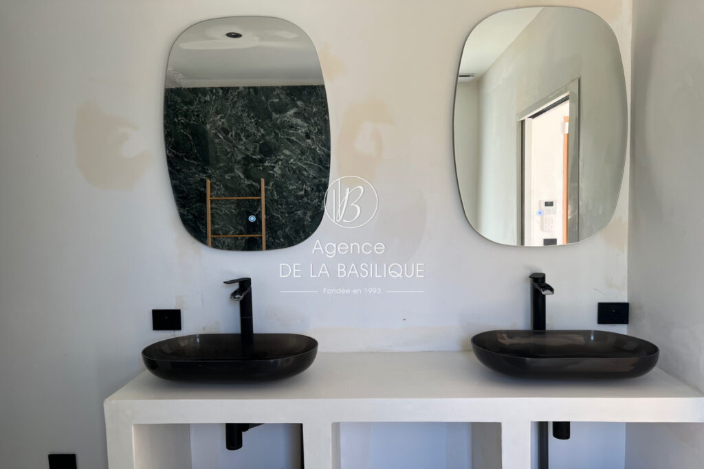 vente maison de caractère 4 Pièce(s) – 4 pièces – 3 chambres – 4  – 114.00 m²