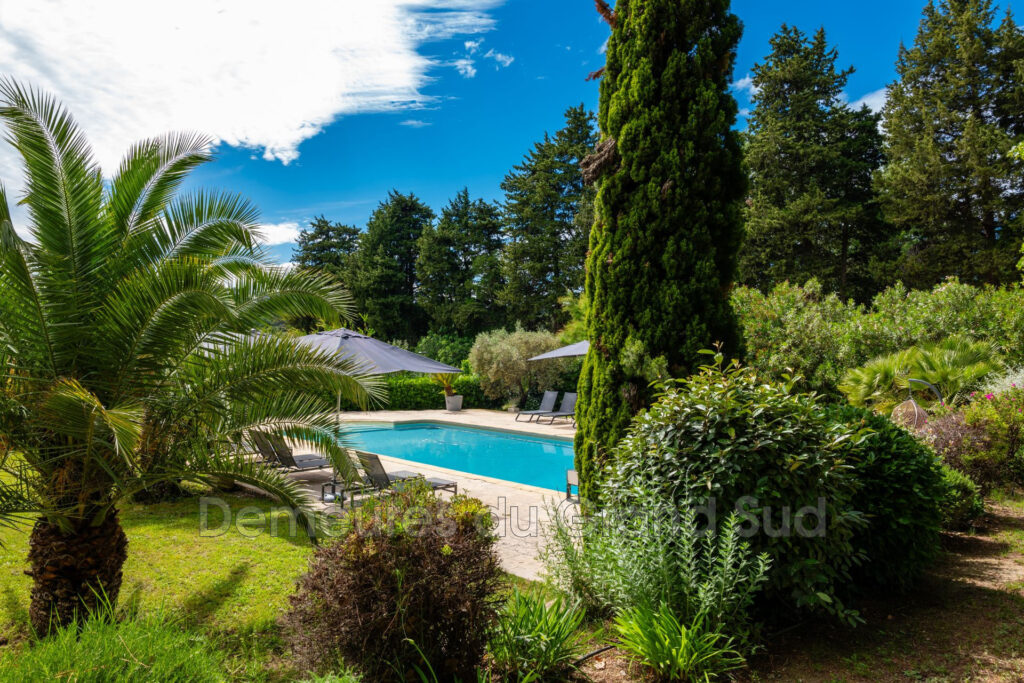 Mas Authentique du XVIIIème siècle pour les amoureux du calme. – NR pièces – 8 chambres – 4  – 480.00 m²