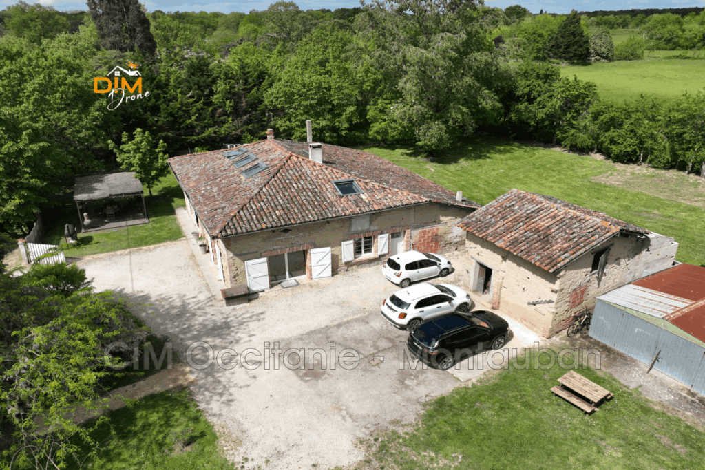 vente maison 7 Pièce(s) – 7 pièces – 6 chambres – 4  – 220.00 m²