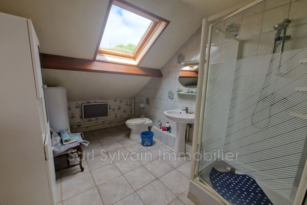 vente maison 6 Pièce(s) – 6 pièces – 5 chambres – 109.00 m²