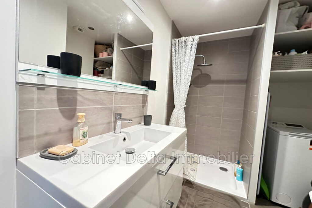 SANARY – Le Rouveau 583   – 3 pièces – 2 chambres – 55.00 m²