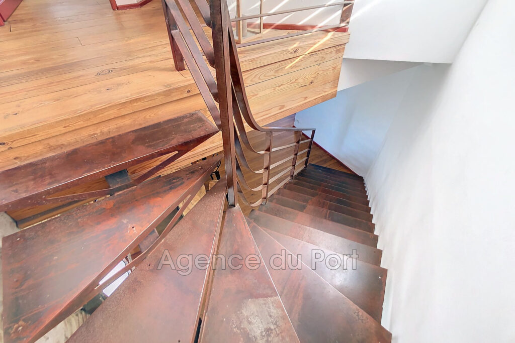 vente villa 6 Pièce(s) – 6 pièces – 5 chambres – 260.00 m²