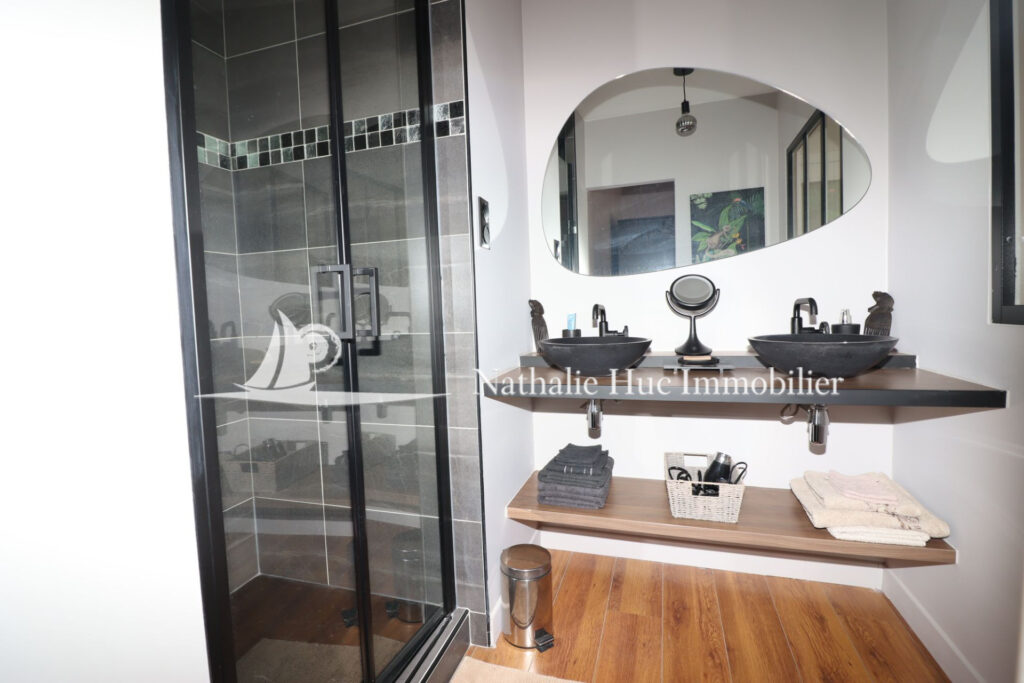 vente maison de ville – NR pièces – 2 chambres – 4  – 174.91 m²