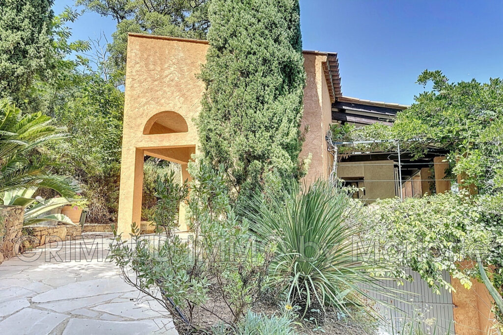 vente villa provençale 6 Pièce(s) – 6 pièces – 5 chambres – 4  – 180.00 m²