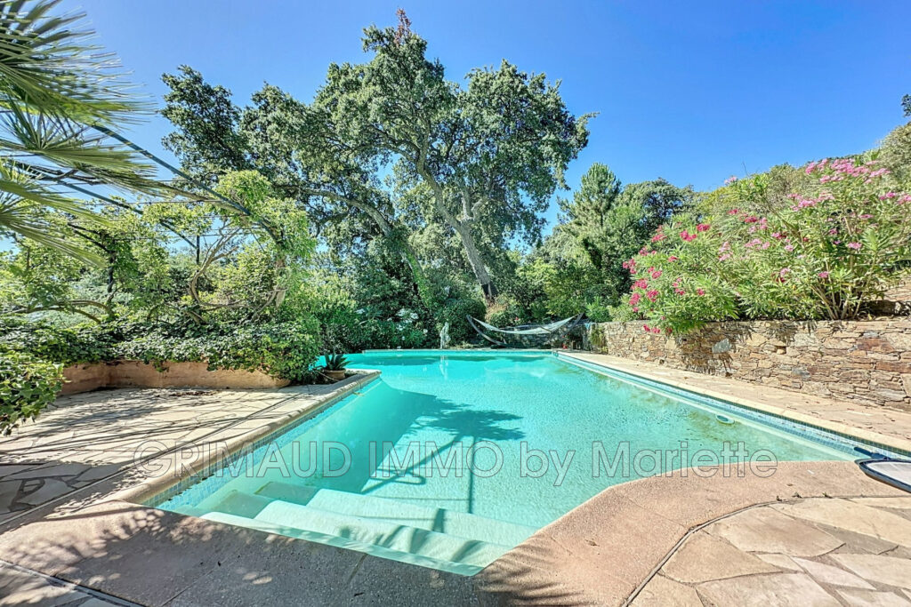 vente villa provençale 6 Pièce(s) – 6 pièces – 5 chambres – 4  – 180.00 m²