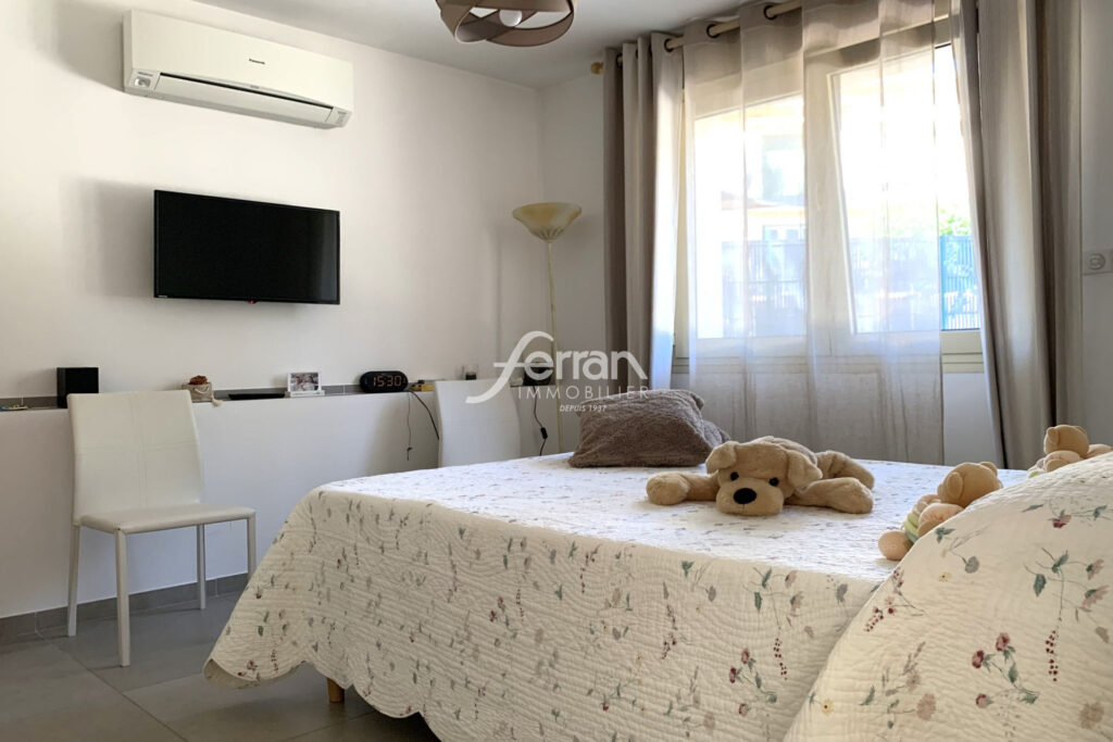 Draguignan, maison de 6 pièces sur terrain de 600 m2, piscine  – 6 pièces – 4 chambres – 150.00 m²