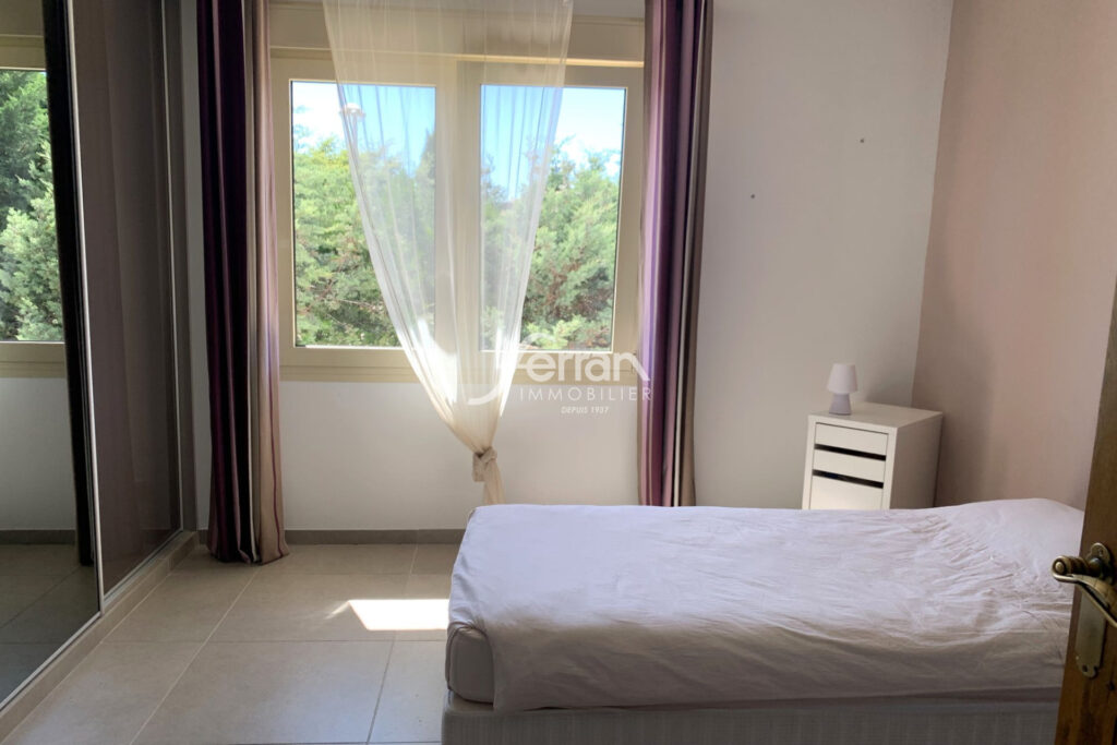 Draguignan, maison de 6 pièces sur terrain de 600 m2, piscine  – 6 pièces – 4 chambres – 150.00 m²