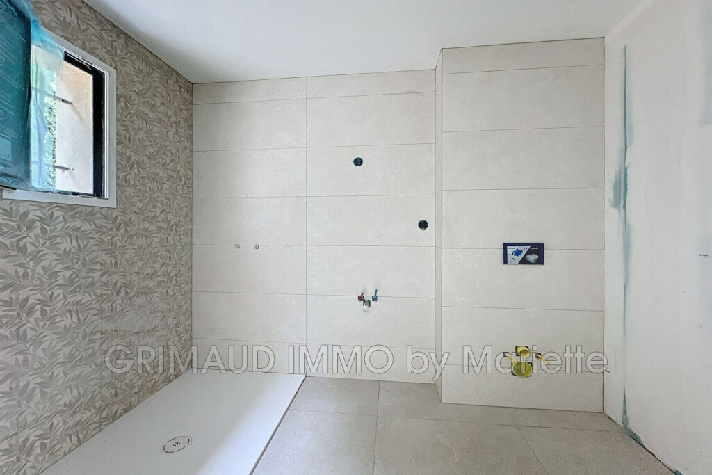 joli mazet avec jardinet et deux terrasses, a pied des plages, – 3 pièces – 2 chambres – 4  – 72.81 m²