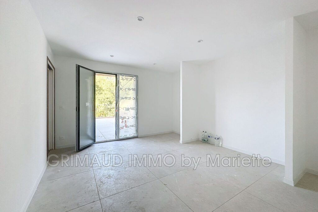 joli mazet avec jardinet et deux terrasses, a pied des plages, – 3 pièces – 2 chambres – 4  – 72.81 m²