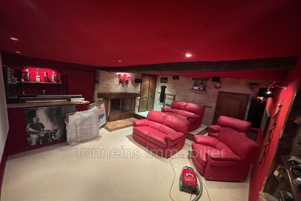 Lot Maison de maître et 2 maisons piscine – 8 pièces – 4 chambres – 4  – 176.73 m²