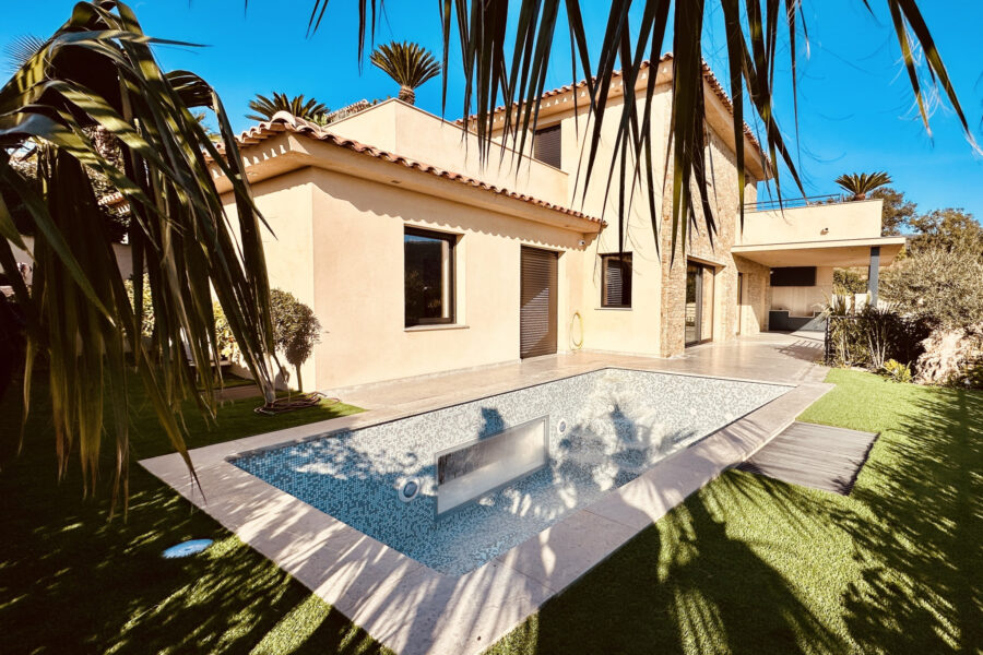 Maison à vendre à Sainte-maxime