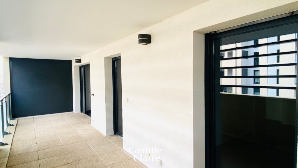 Vente Appartement 3 pièces avec grande terrasse et box dans  – 3 pièces – 2 chambres – NR  – 58 m²