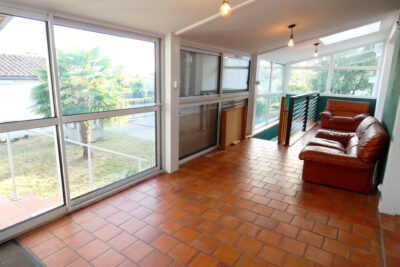 Maison rénovée avec piscine – 4 pièces – 3 chambres – 120 m²