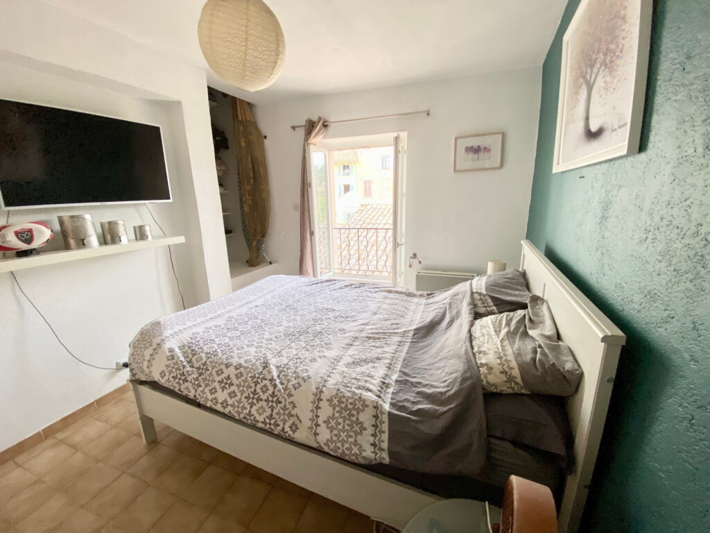 Maison de Village  – 3 pièces – 2 chambres – 6  – 78 m²