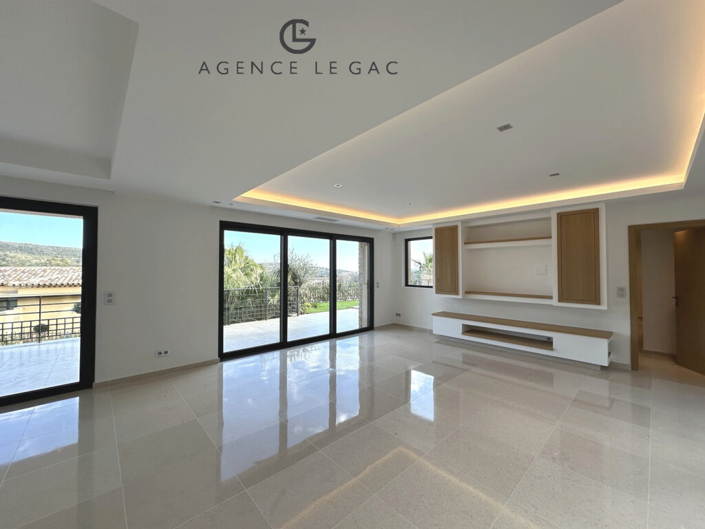 VILLA NEUVE PRESTATIONS HAUT DE GAMME – 5 pièces – 4 chambres – 4  – 180 m²