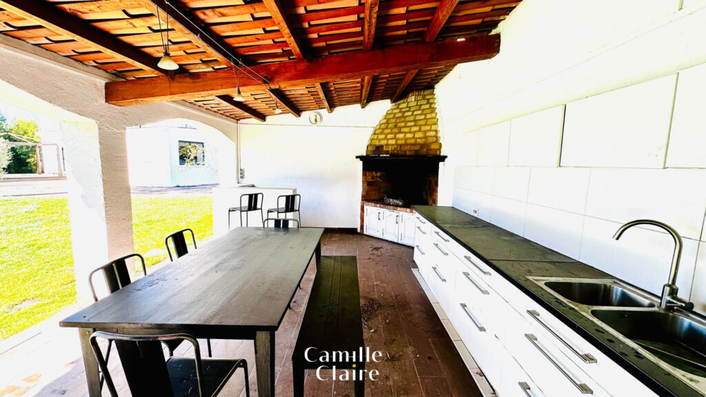 Maison contemporaine de prestige de 290m2 à 5 minutes du cen – 9 pièces – 7 chambres – NR  – 290 m²