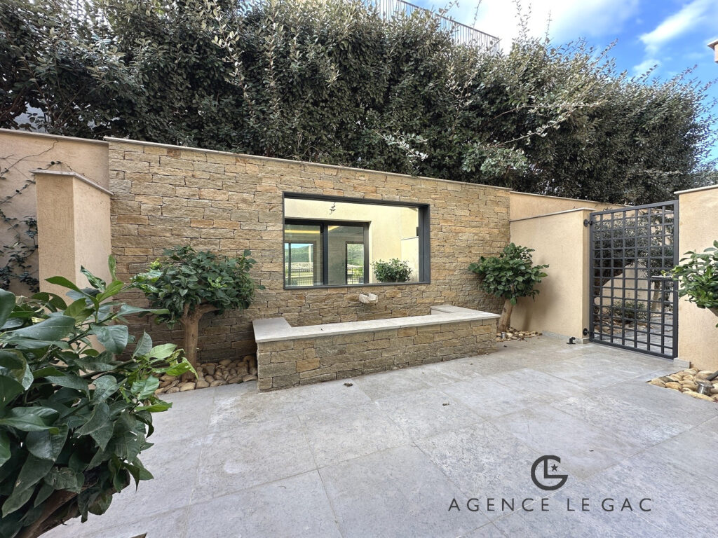 VILLA NEUVE PRESTATIONS HAUT DE GAMME – 5 pièces – 4 chambres – 4  – 180 m²