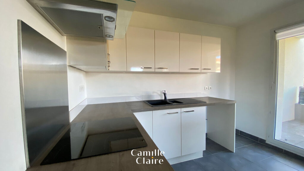 Vente Appartement 3 pièces avec grande terrasse et box dans  – 3 pièces – 2 chambres – NR  – 58 m²