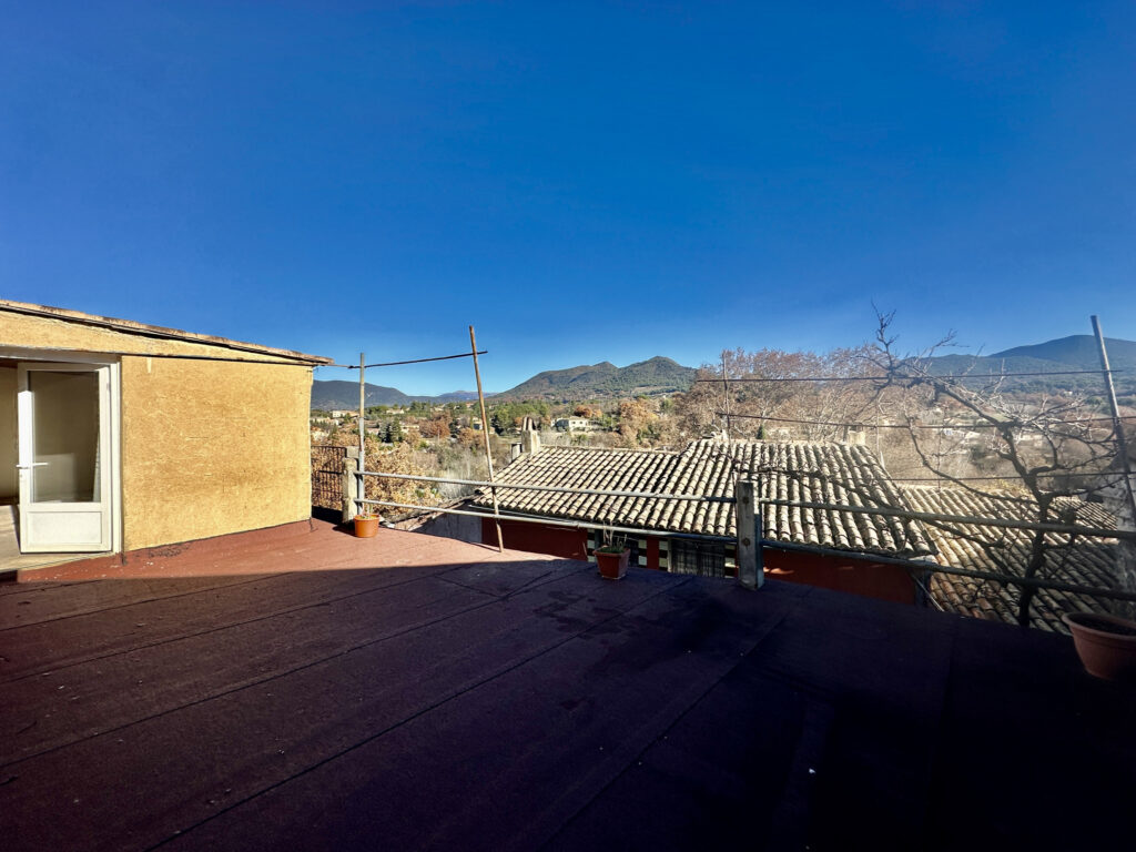 Maison de village à rénover – 7 pièces – 4 chambres – 6  – 160.6 m²