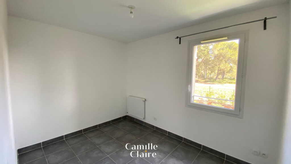Vente Appartement 3 pièces avec grande terrasse et box dans  – 3 pièces – 2 chambres – NR  – 58 m²