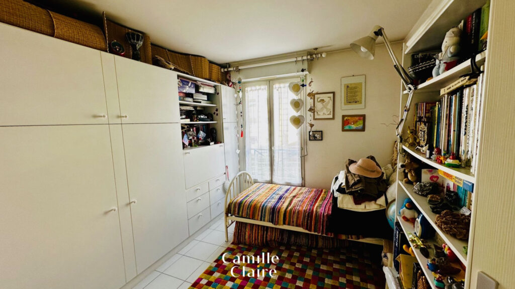 Appartement T4 standing avec terrasse à Aix-en-Provence – 4 pièces – 3 chambres – NR  – 94 m²