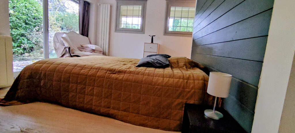 PROPRIÉTÉ ANSOUIS – 6 pièces – 4 chambres – 4  – 151.77 m²