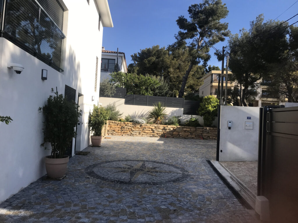 Maison Bandol 8 pièce(s) 210 m2 – 8 pièces – 5 chambres – 6  – 210 m²