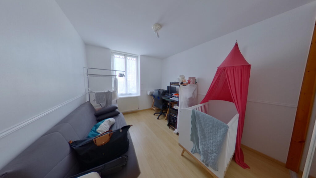 Appartement avec terrasse à côté des Halles – 3 pièces – 2 chambres – 4  – 79.83 m²