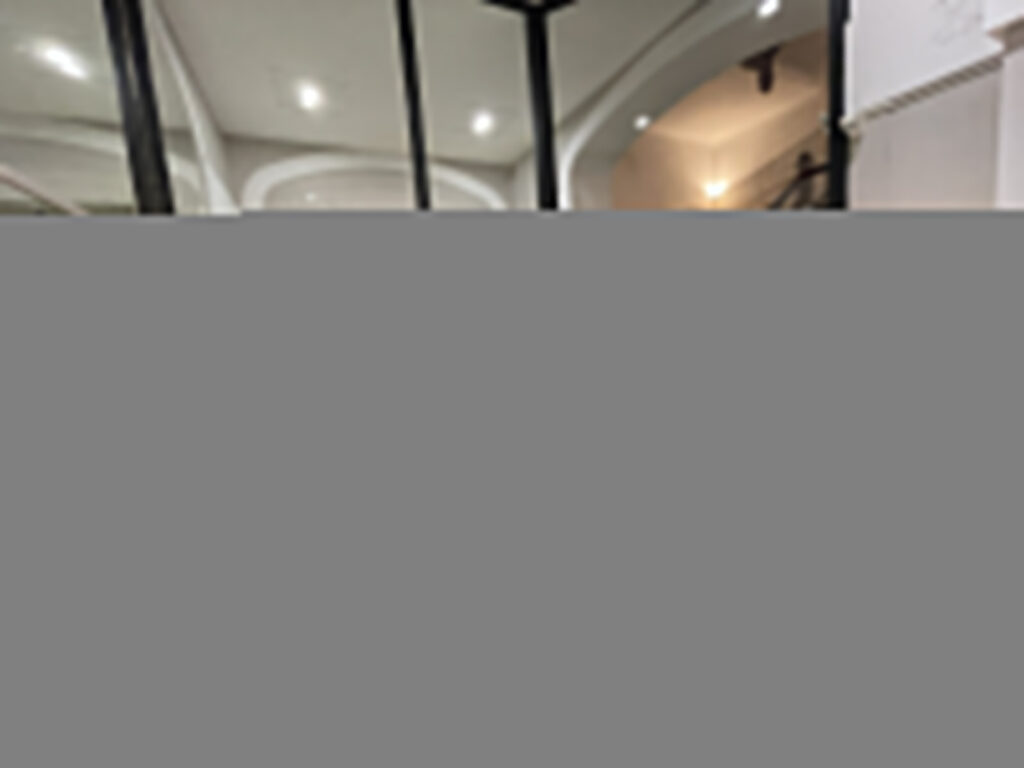 Location dans immeuble de standing à Vichy face à l’opéra. – 4 pièces – 3 chambres – 140 m²