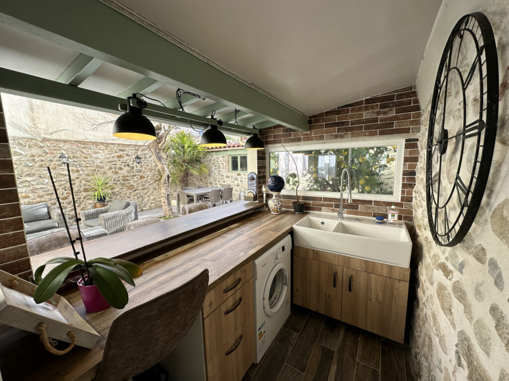 Le Boulou – Appartement 3 pièces 110m2 avec cour de 50m2 – 3 pièces – 2 chambres – NR  – 110 m²