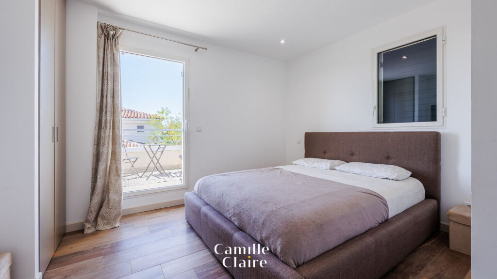 Villa contemporaine 3 chambres, terrain, piscine, environnem – 4 pièces – 3 chambres – NR  – 120 m²