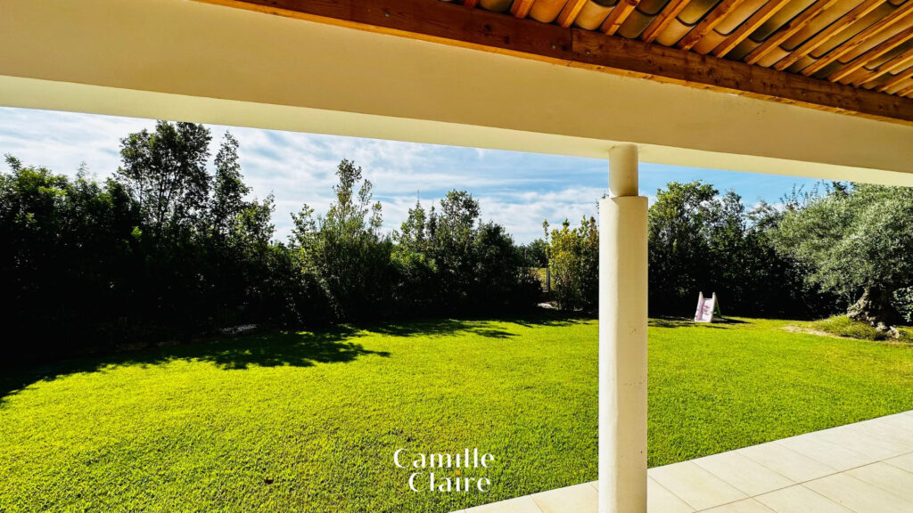 Villa contemporaine 3 chambres, terrain, piscine, environnem – 4 pièces – 3 chambres – NR  – 120 m²