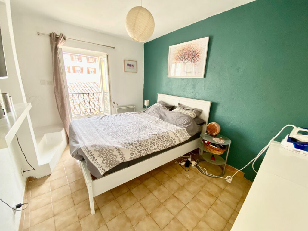 Maison de Village  – 3 pièces – 2 chambres – 6  – 78 m²