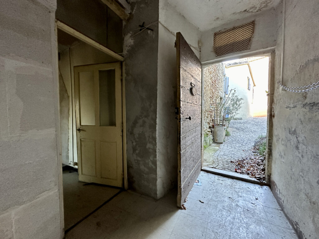 Maison de village à rénover – 7 pièces – 4 chambres – 6  – 160.6 m²