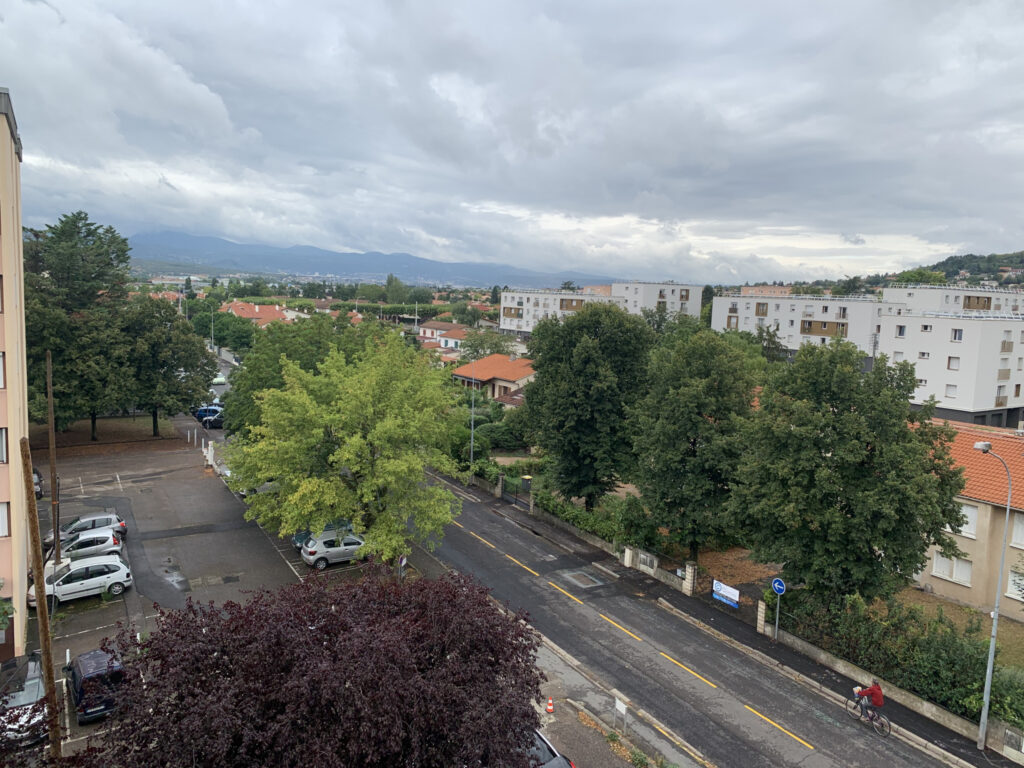 Appartement T3 de 66m2 avec balcon et 2 stationnements – 3 pièces – 2 chambres – NR  – 66 m²