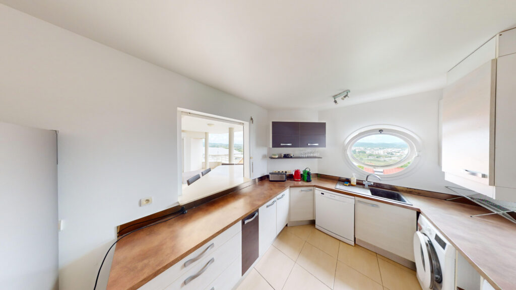 LE LAMENTIN Acajou Appartement F4 vue dégagée – Location eub – 4 pièces – 3 chambres – 100 m²